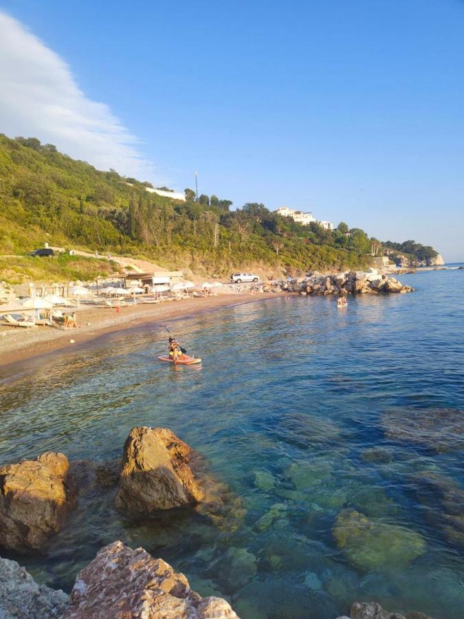Apartments Drobni Pijesak Petrovac Exterior photo